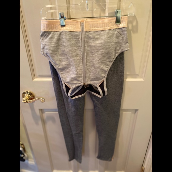 Abercrombie workout Set - Picture 1 of 4